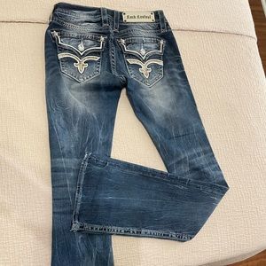 Rock revival jeans, barely worn. Good condition.